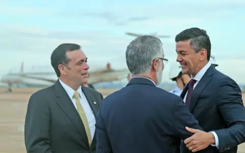 Pe�a ya lleg� a Brasilia, hoy se reunir� con Lula para "tratar temas de inter�s"