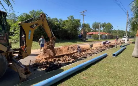 Essap realiza conexi�n de tuber�as en barrios de San Bernardino