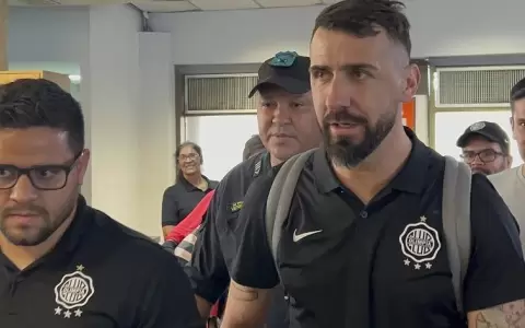 �Lucas Pratto lleg� al pa�s!