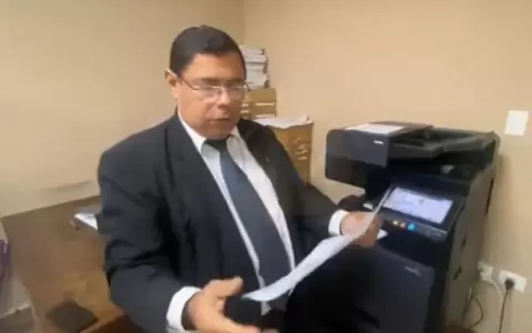 Director de Impresiones y Encuadernaciones del Senado percibe m�s de G. 20 millones