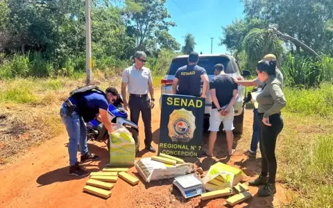 Detienen a un hombre que transportaba 67 kilos de marihuana en moto