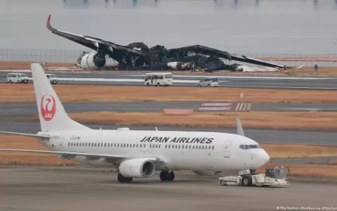 Tokio pone en marcha investigaci�n por colisi�n de aviones