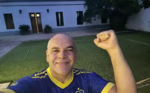 "Bachi" N��ez defiende designaci�n de sus parientes en la funci�n p�blica