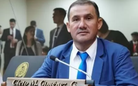 Diputado pidi� a sus hijas renunciar a sus cargos en la C�mara Baja