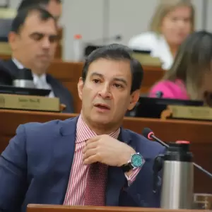 Ovelar insiste en que la Caja Fiscal "es insostenible" y alerta que podría colapsar "en 4 a 5 años"