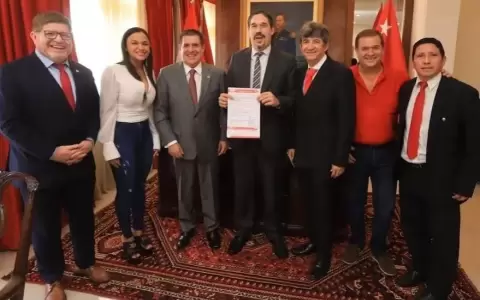 Exapoderado del PLRA que �ya est� mejor� se afilia al Partido Colorado