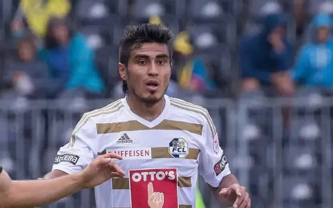 Dar�o Lezcano vuelve al f�tbol paraguayo tras 16 a�os