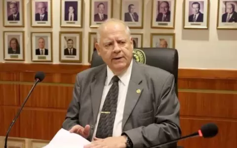 Luis Mar�a Ben�tez Riera asumi� la presidencia de la Corte Suprema de Justicia