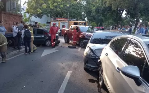 M�ltiple choque sobre avenida Mariscal L�pez