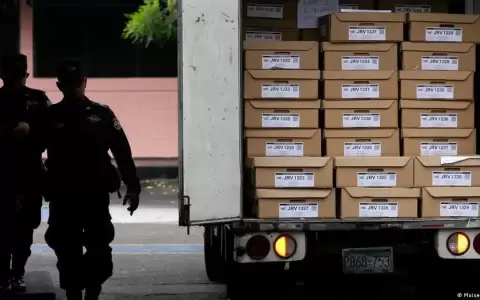 Oposici�n de El Salvador: "Nos quieren robar" el Congreso