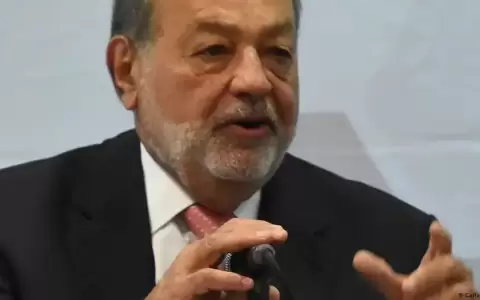 Magnate Carlos Slim rechaza favoritismo de L�pez Obrador