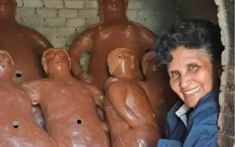 "Esculturas en barro: Obras de Ediltrudis Noguera" en Casa Popore