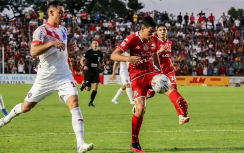 Cerro Porte�o rescata un empate con pol�mico penal sobre la hora