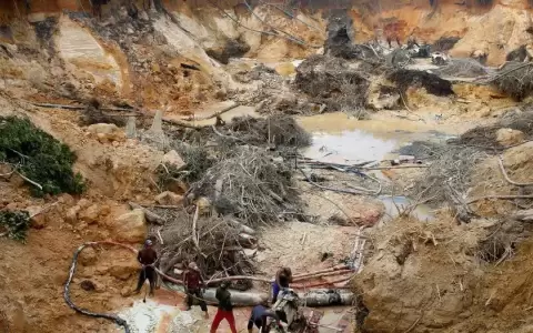 16 fallecidos en derrumbe de mina, seg�n Gobierno venezolano