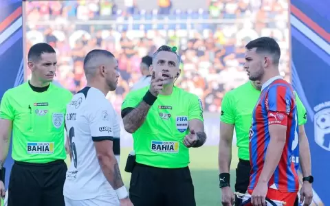 Fabrizio Peralta habl� sobre su cruce con Richard Ortiz