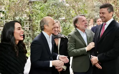Santiago Pe�a llega a Espa�a para reuni�n con el rey Felipe esta semana