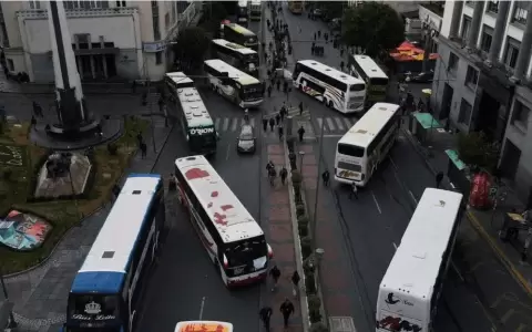 Guerra entre antiguos aliados en Bolivia: cortes de ruta liderados por Evo asfixian el Gobierno de Arce