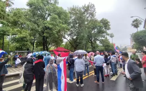 Senado se constituye en Comisi�n para estudiar caso de la senadora Kattya Gonz�lez