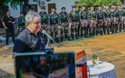 Seg�n el ministro del Interior, �la Polic�a es extraordinaria y est� en todos lados�