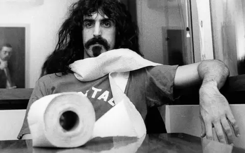 Un viaje al universo de Frank Zappa en Cinema Jam