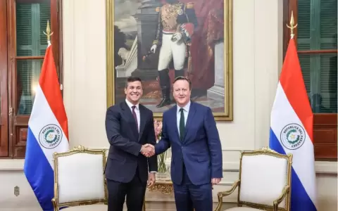Canciller brit�nico se re�ne con Santiago Pe�a