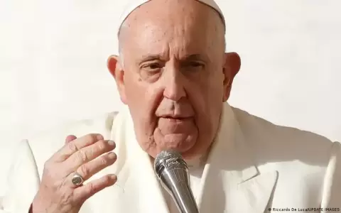 Papa pide paz en Ucrania, a dos a�os del ataque masivo ruso