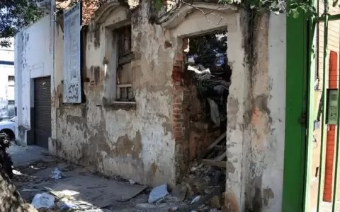 Edificios abandonados del centro hist�rico dependen de solo cinco familias, dice Nenecho