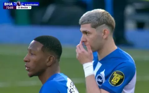 Brighton consigue un ag�nico empate en el regreso de Julio Enciso