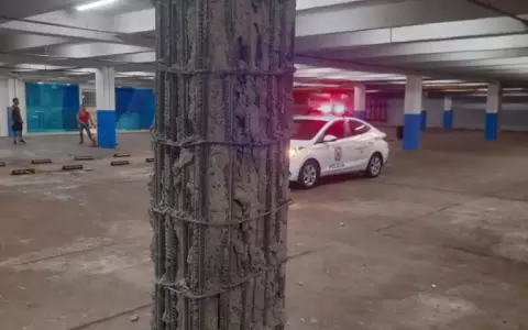Tras la desintegraci�n de una columna, clausuran centro comercial en CDE