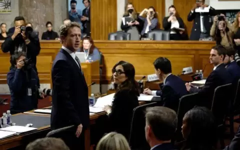 Zuckerberg se disculpa ante familias de ni�os que han sufrido por culpa de las redes sociales