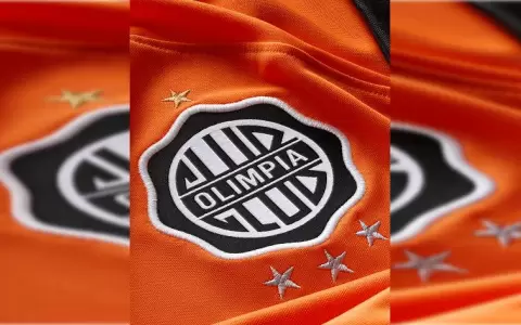 En honor a William Paats: Olimpia presenta su tercera casaca