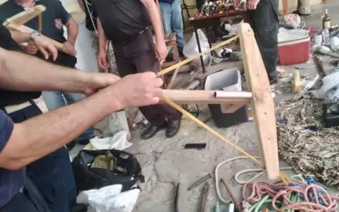 Tras verificaci�n en Tacumb� hallan e incautan drogas y armas caseras