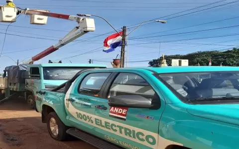 ANDE ya no dar�a abasto en 2027, advierte experto e insta a debatir sobre este peligro