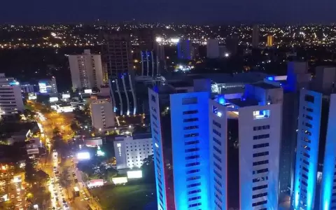Paraguay: Fitch Ratings insta a abordar desaf�os para alcanzar grado de inversi�n