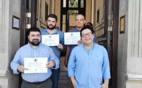 Acad�micos paraguayos fueron distinguidos por la Junta de Historia de Corrientes