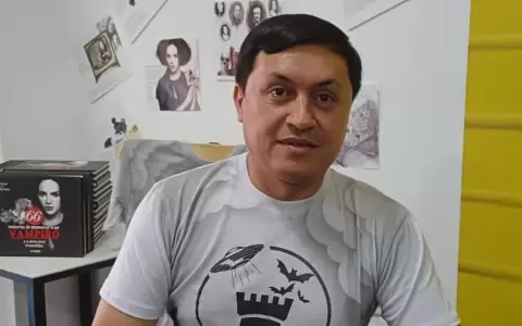 Jos� A. Monnin presenta "Versos fantasmales" en la Manzana de la Rivera