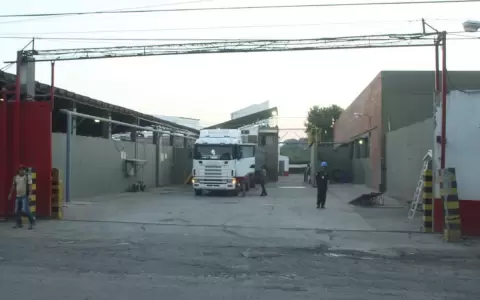 Minerva Foods controla r�pidamente fuga de amoniaco en planta de Lombardo