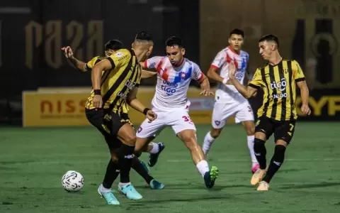 Con un jugador menos, Guaran� rescata un empate ante Cerro Porte�o