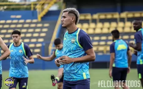 Preocupaci�n en Colo-Colo por declaraciones de �scar Gim�nez