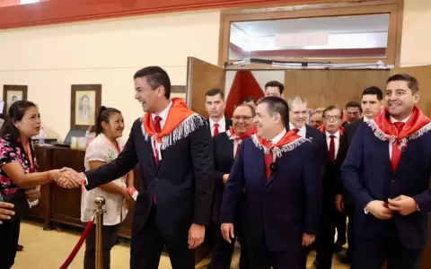 Santiago Pe�a "defiende la libertad de prensa" en medio de tenso escenario pol�tico