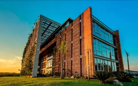 Conacom autoriza venta de acciones de Cartes a la firma Palermo
