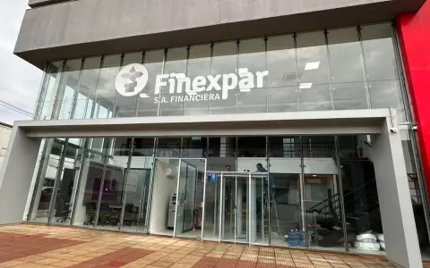 Finexpar se convierte en Zeta Banco tras autorizaci�n del BCP