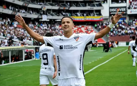 D�a inolvidable para Alex Arce