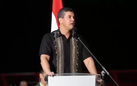 Pe�a se pronuncia sobre expulsi�n de liberales y califica el hecho de "miserable"