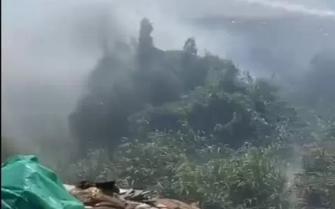 Tres focos de incendio se reavivan en el pa�s