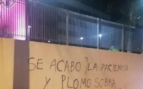 Mensajes amenazantes en muros de la Nueva Olla