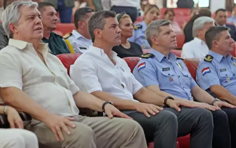 Pe�a dice que los chats �son muy f�ciles de manipular�