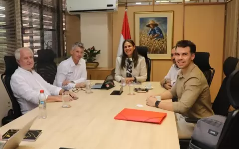 Empresa argentina de pl�sticos anuncia desembarco en Paraguay con inversi�n de USD 20 millones
