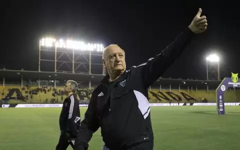 Libertad busca a Luiz Felipe Scolari