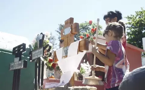 Semana Santa y la tradicional visita a los difuntos en Viernes Santo